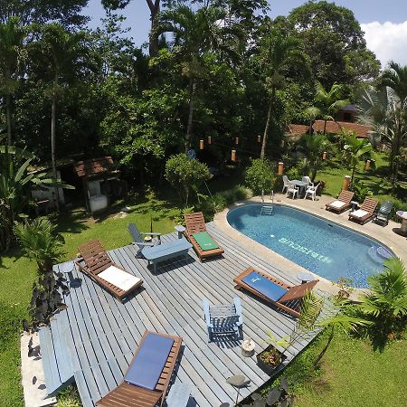 Chalet Y Cabinas Hibiscus Cahuita Bagian luar foto