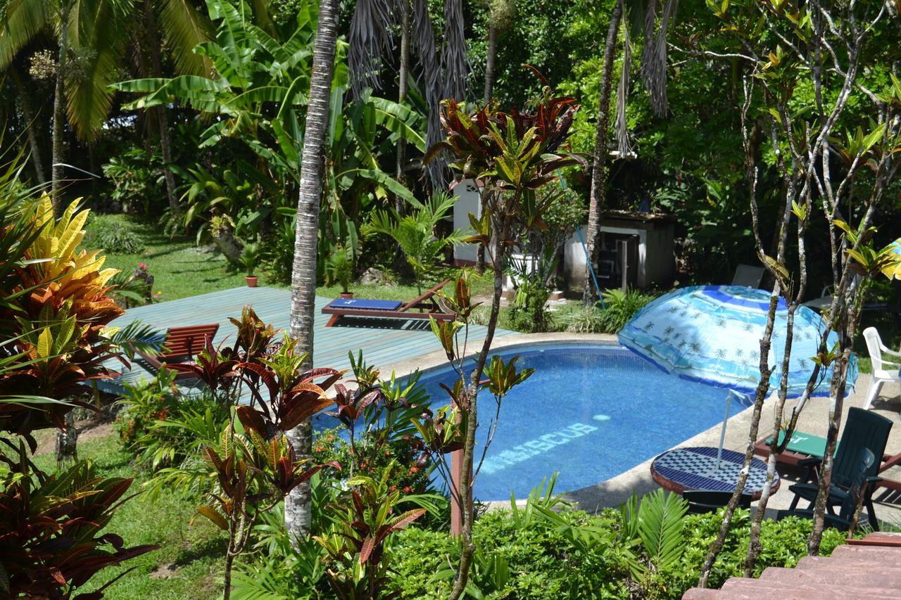 Chalet Y Cabinas Hibiscus Cahuita Bagian luar foto